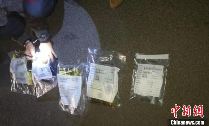 圖為云南警方查獲的毒品?！≡颇鲜」矎d供圖 攝